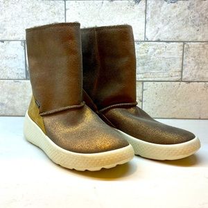 Ecco waterproof winter leather boot